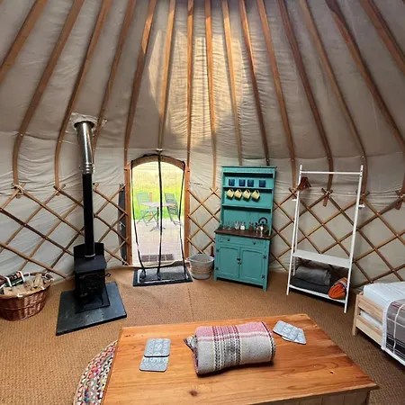 Yurt Hotel Hayle Exterior photo