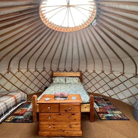 Yurt Hotel Hayle Exterior photo